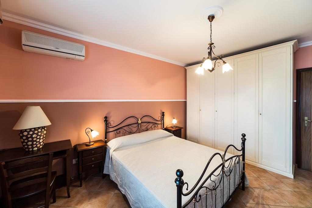 Bed And Breakfast Marina D'Aspra Bagheria Room photo